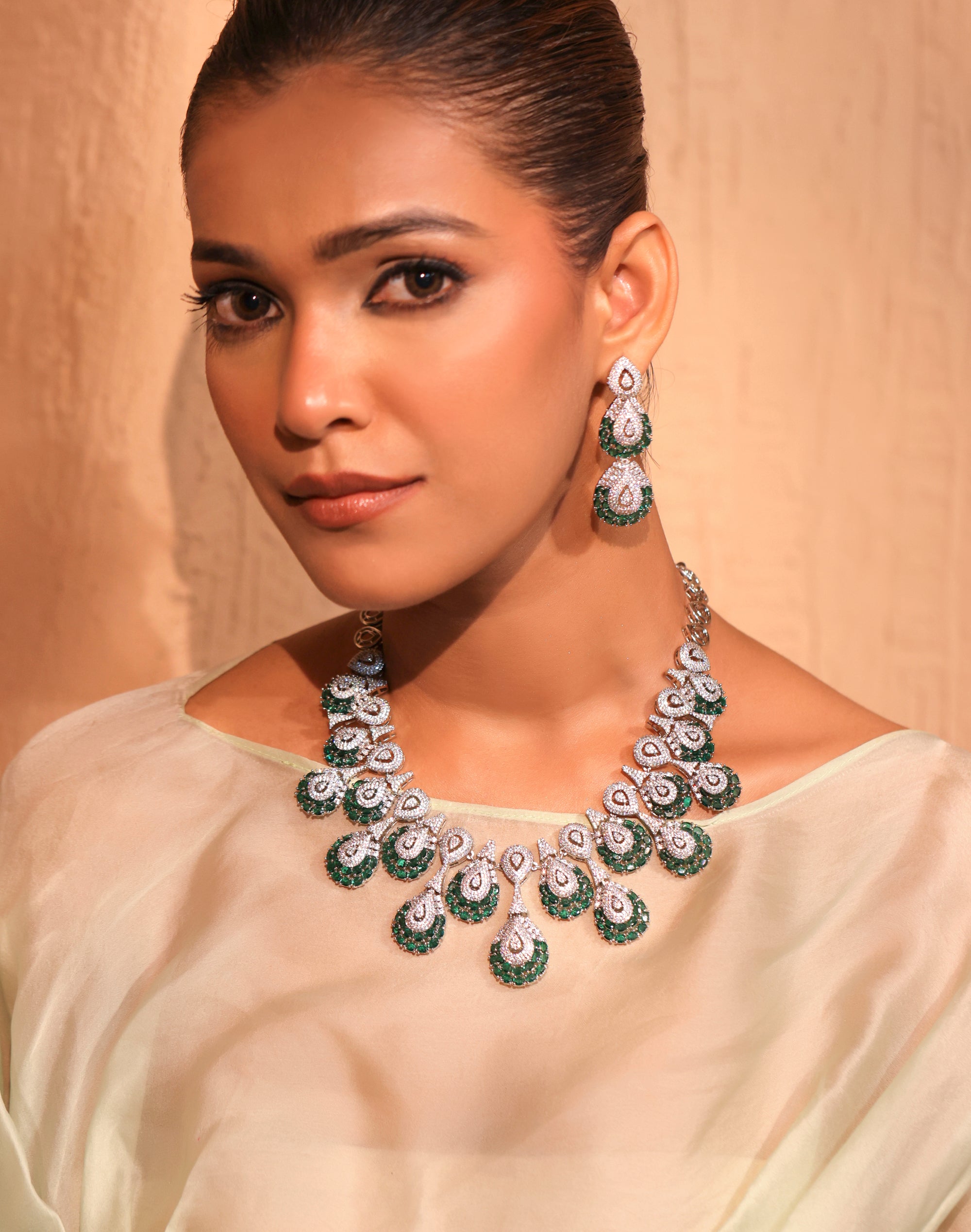 Serra Necklace Set