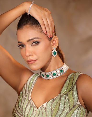 The Emerald Pearl Choker